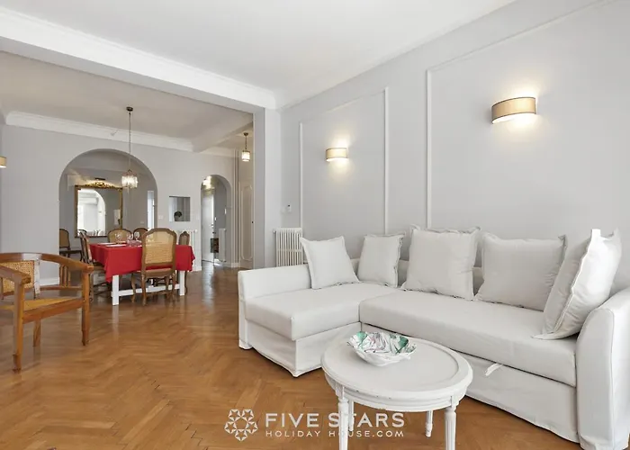 Venus Fshh Apartman *