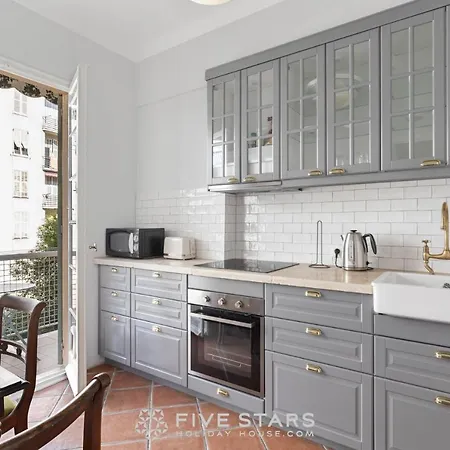 Venus Fshh Apartment Nice